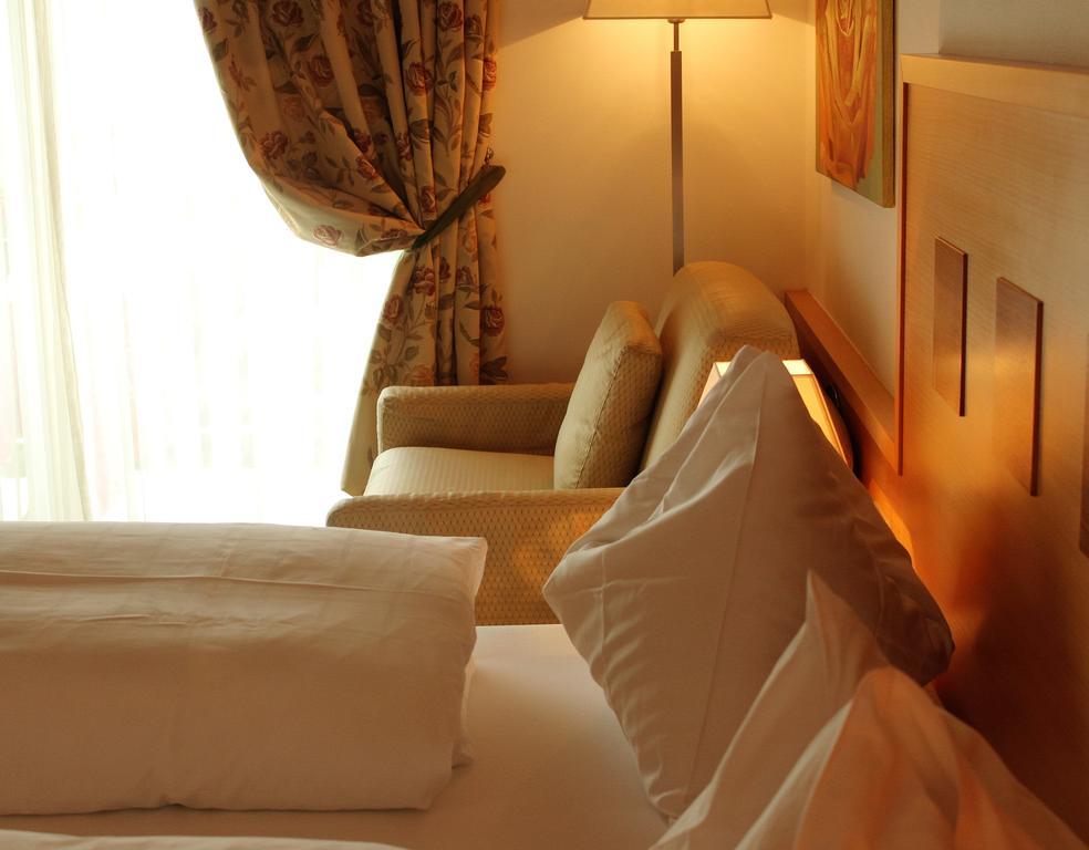 Hotel Rotwand Laives Bagian luar foto